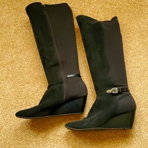 Black wedge dress boots